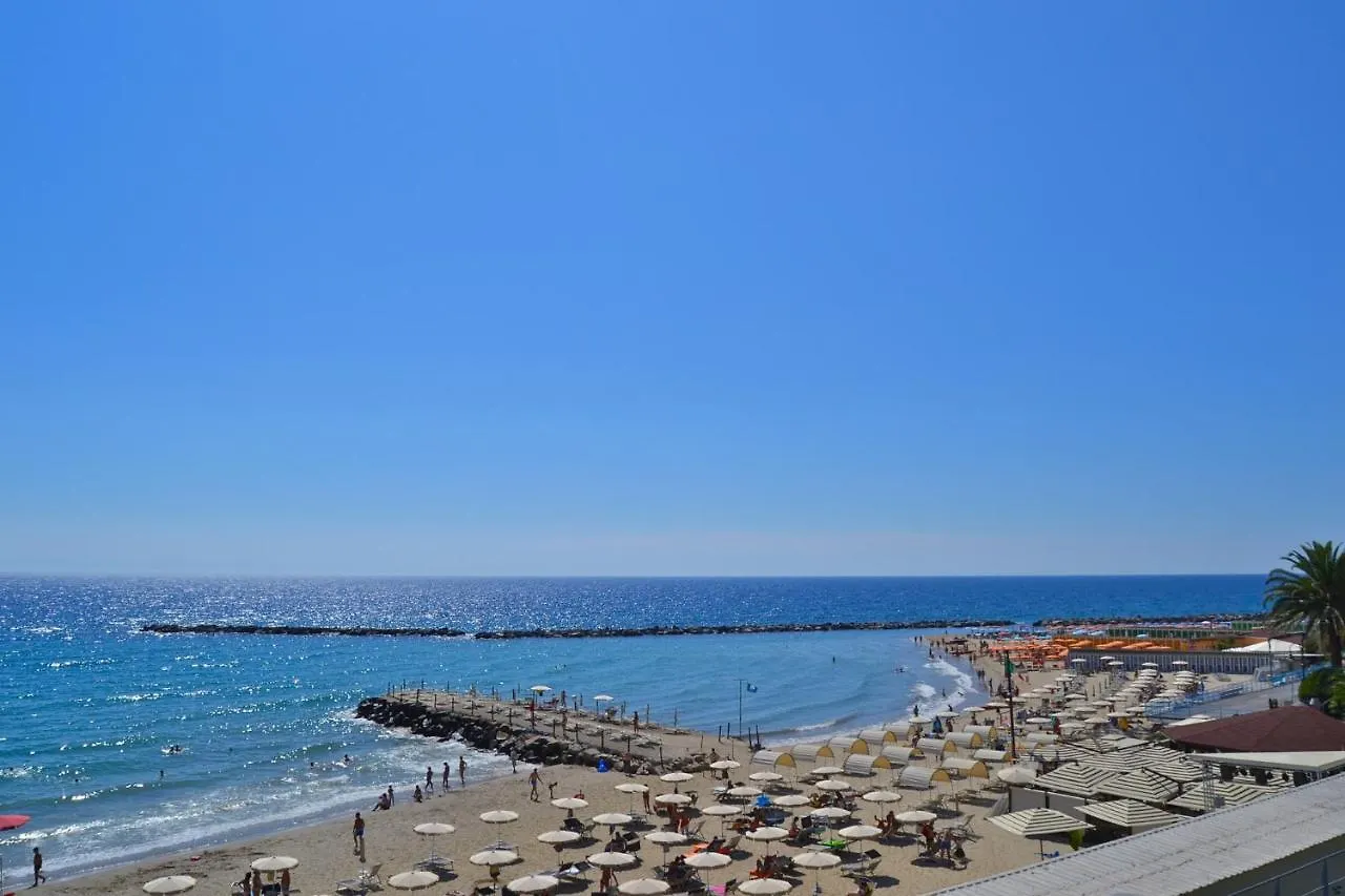 Villa Savoia Vivaldi 0-21 Sanremo Apartmán